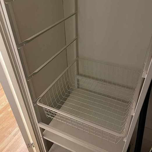 image of Garderob med korgar - Huddinge