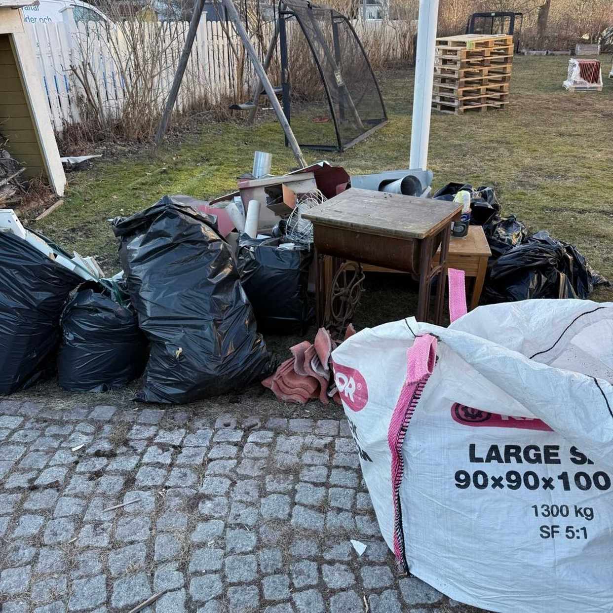 image of Trä reglar, metal - Lidingö