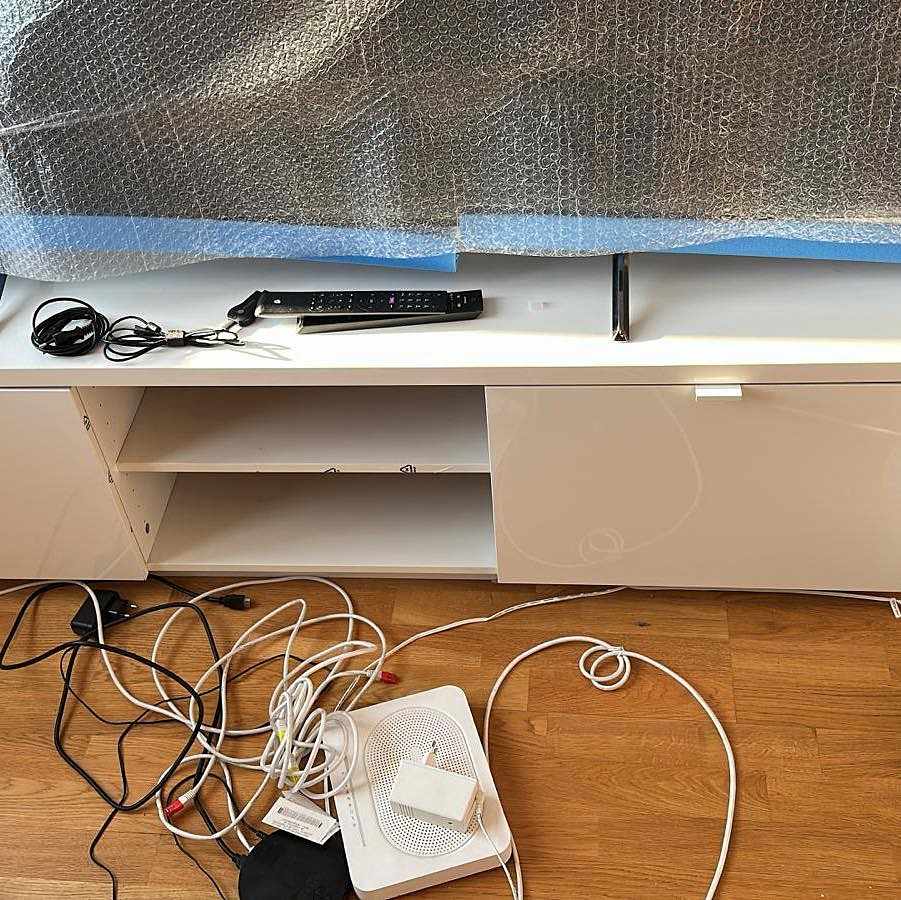 image of Tv bench, bed and sofa - 