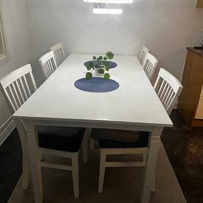image of Bord och 6 stolar - 