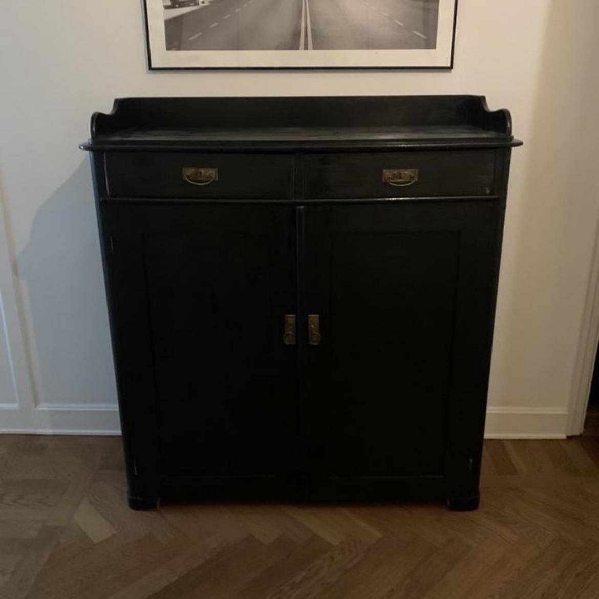 image of Hämta och leverera byrå - 