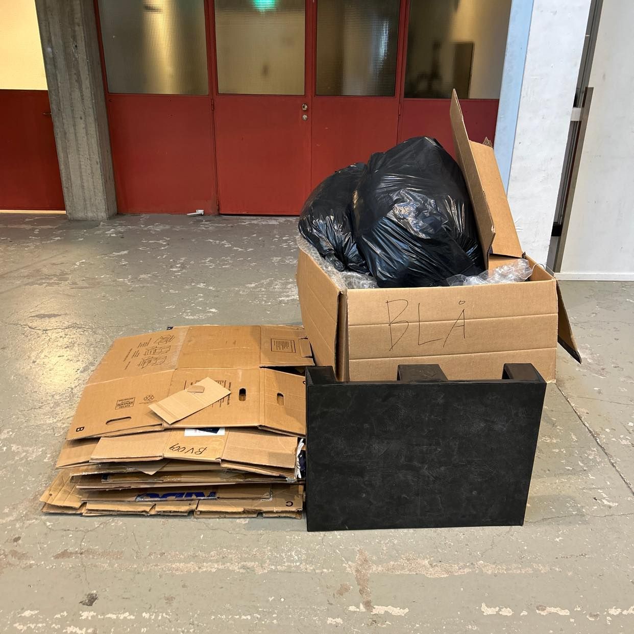 image of Kartonger och plast - Stockholm