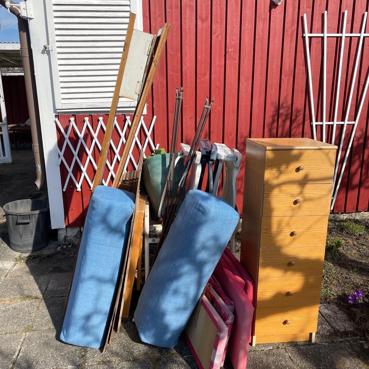 image of Diverse, förråd rensning - Skarpnäck