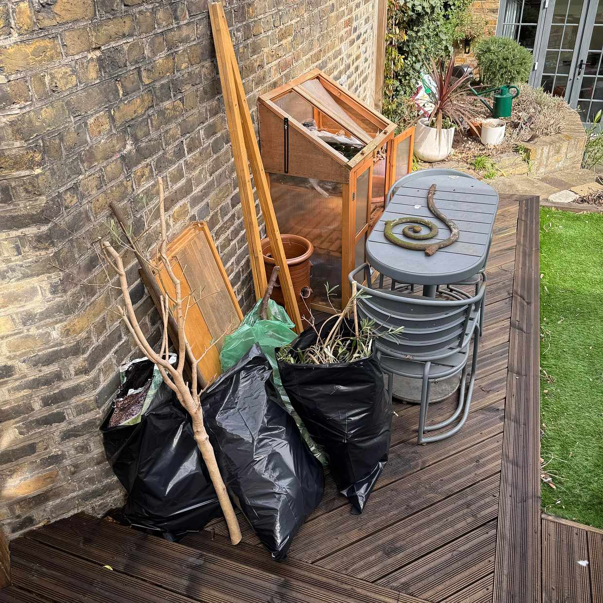 image of Garden waste & furniture - Hackney