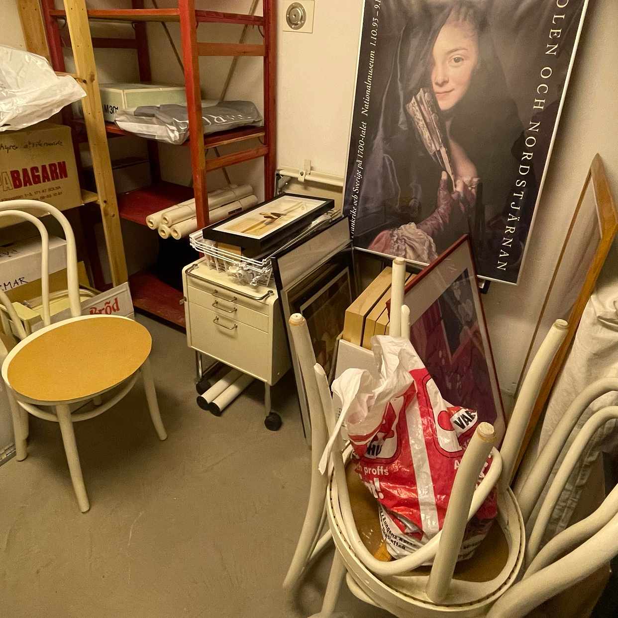 image of Removal from storage. - Stockholm