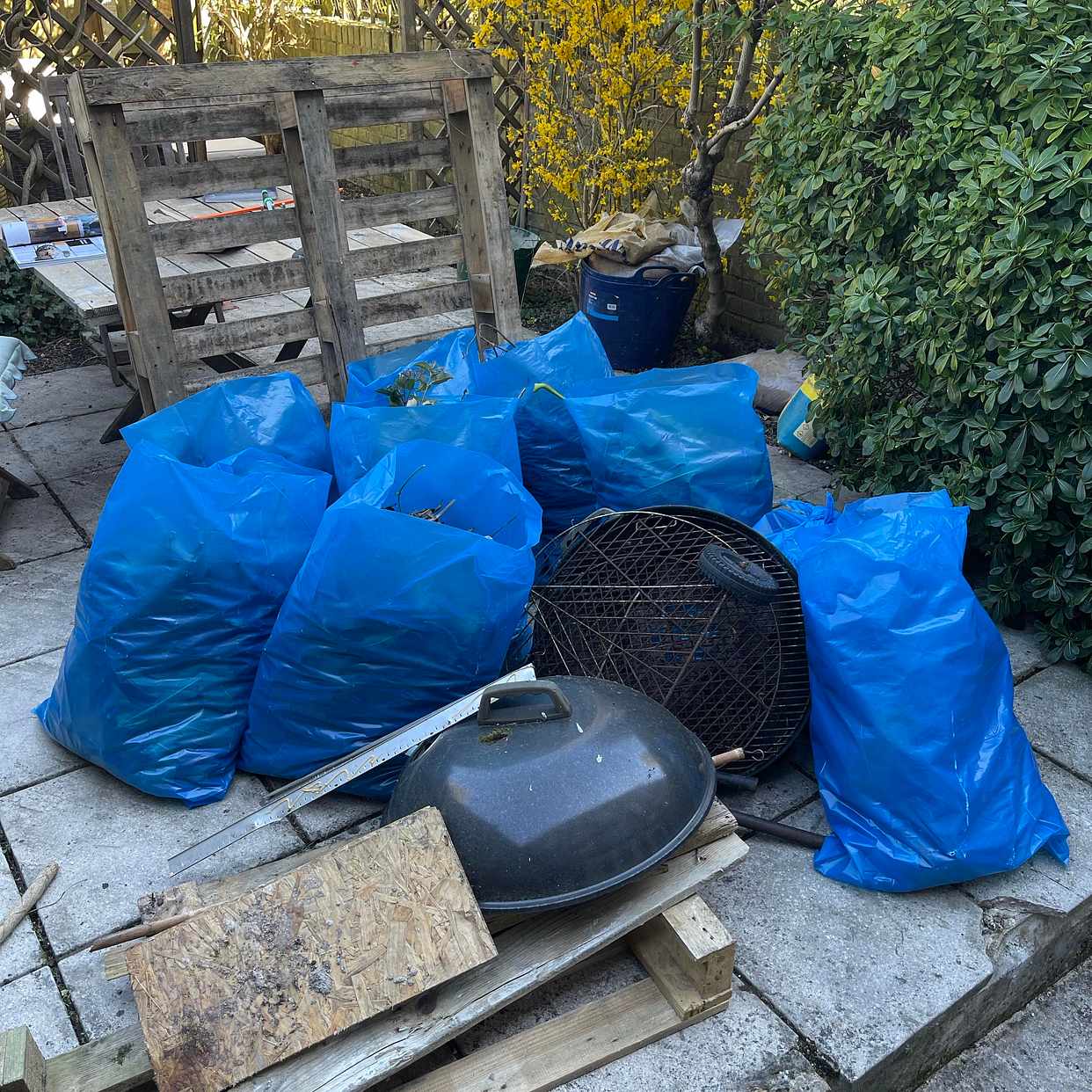 image of Garden waste/other waste - London