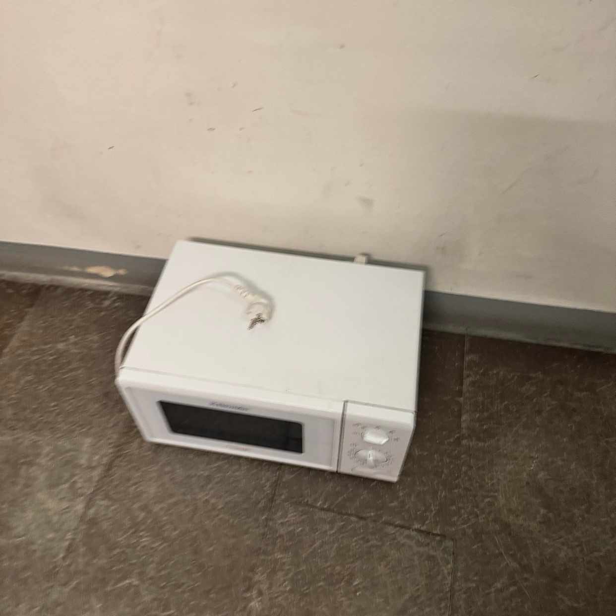 image of Small microwave recycling - Stockholm