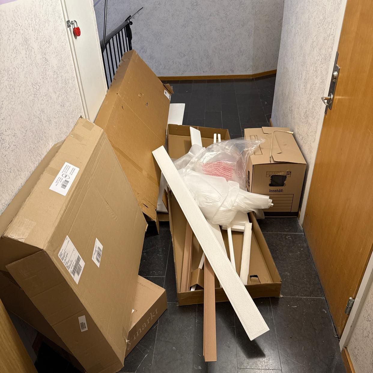 image of Kartonger, och lite saker - 