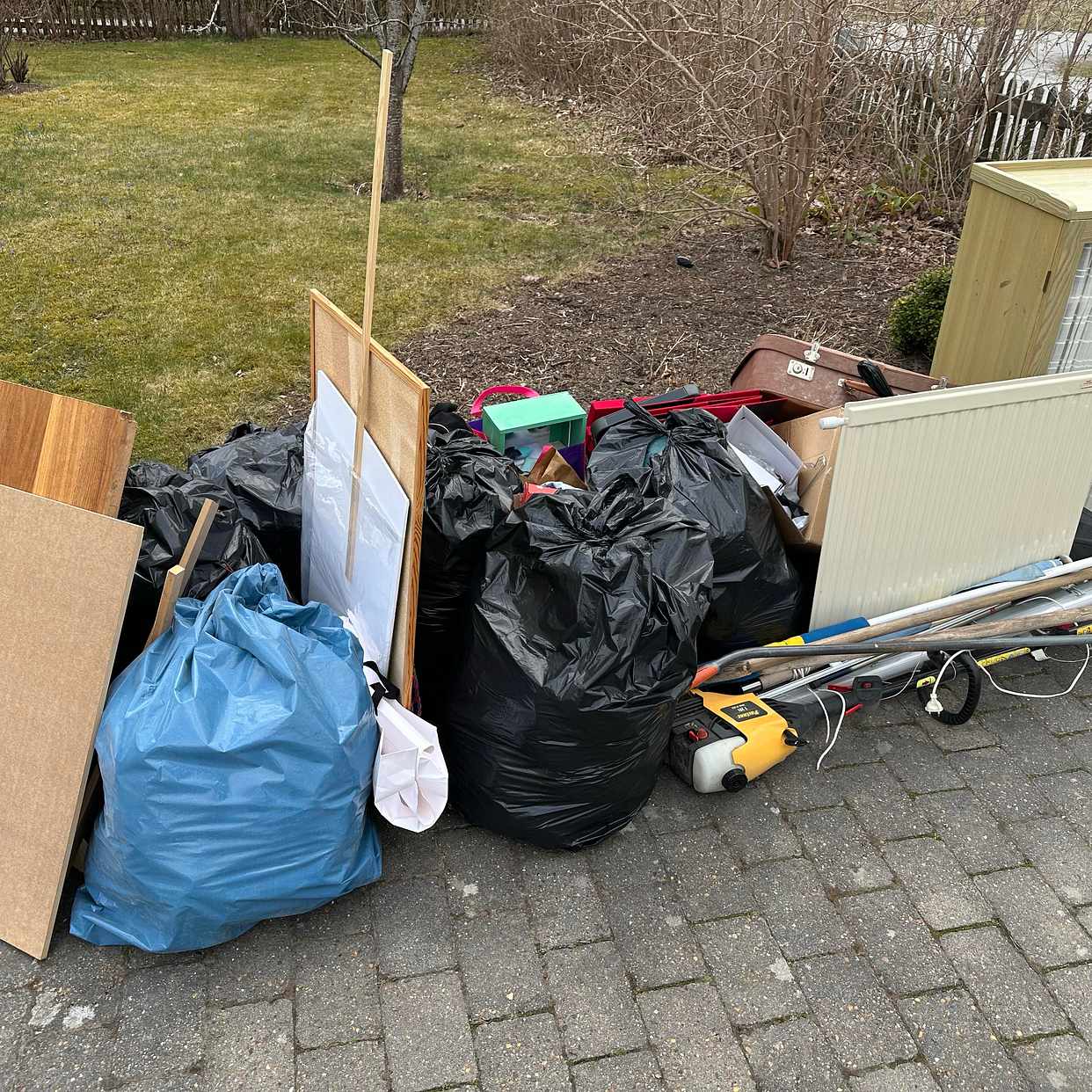 image of Hämta till återvinning - Sollentuna