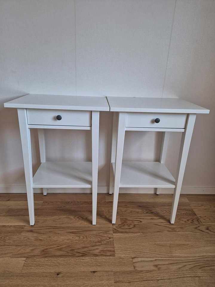 image of 2 st Hemnes sängbord - 