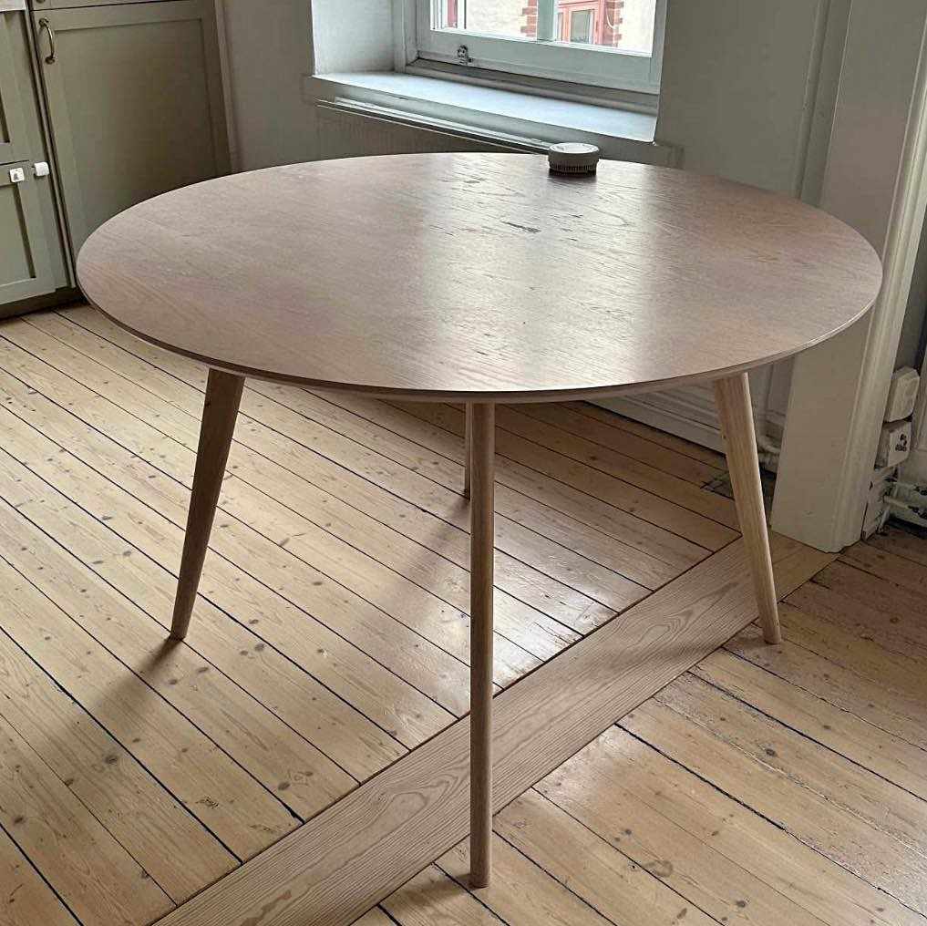 image of Matbord 115 cm i Dm - 