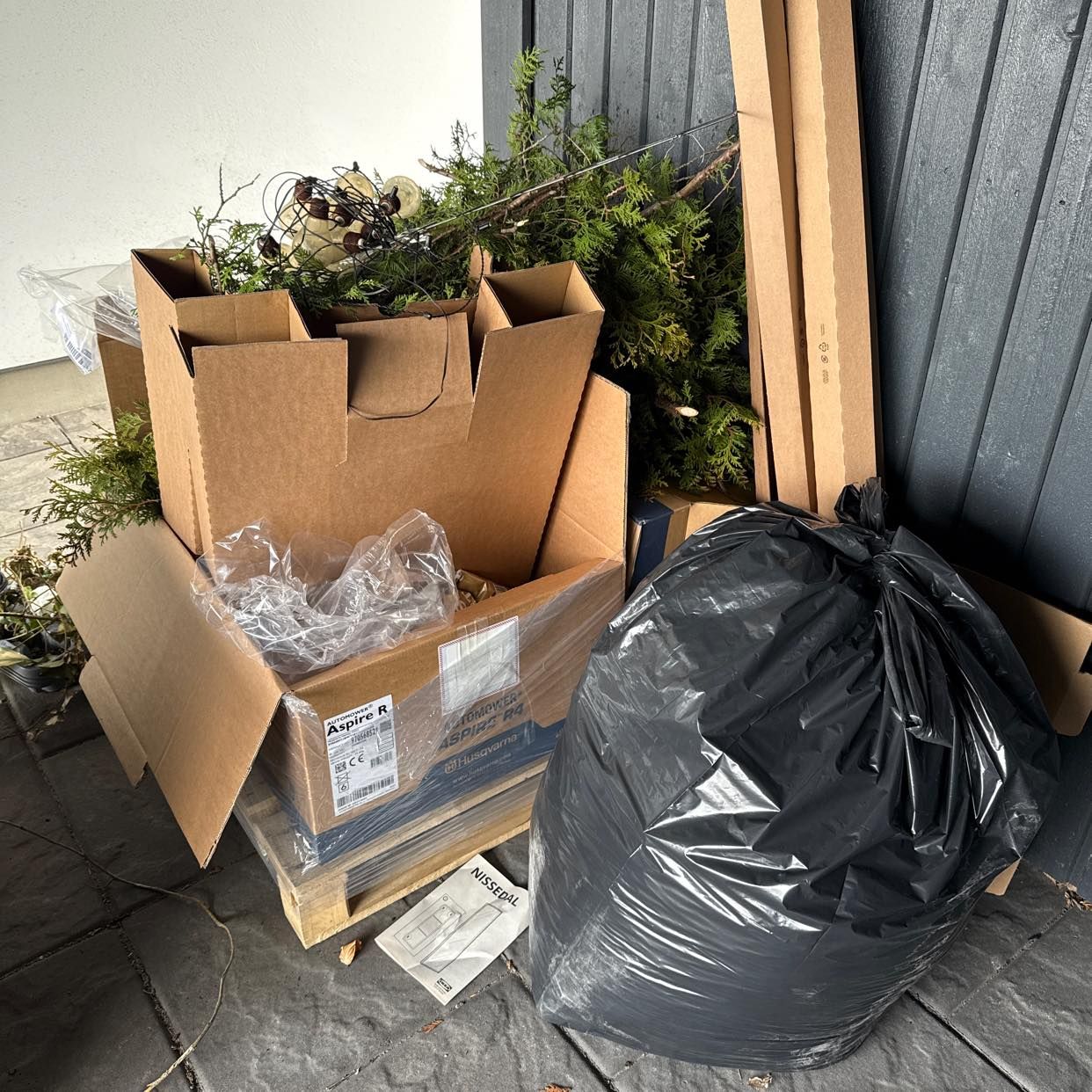 image of Trädgårdsavfall och karto - Bunkeflostrand