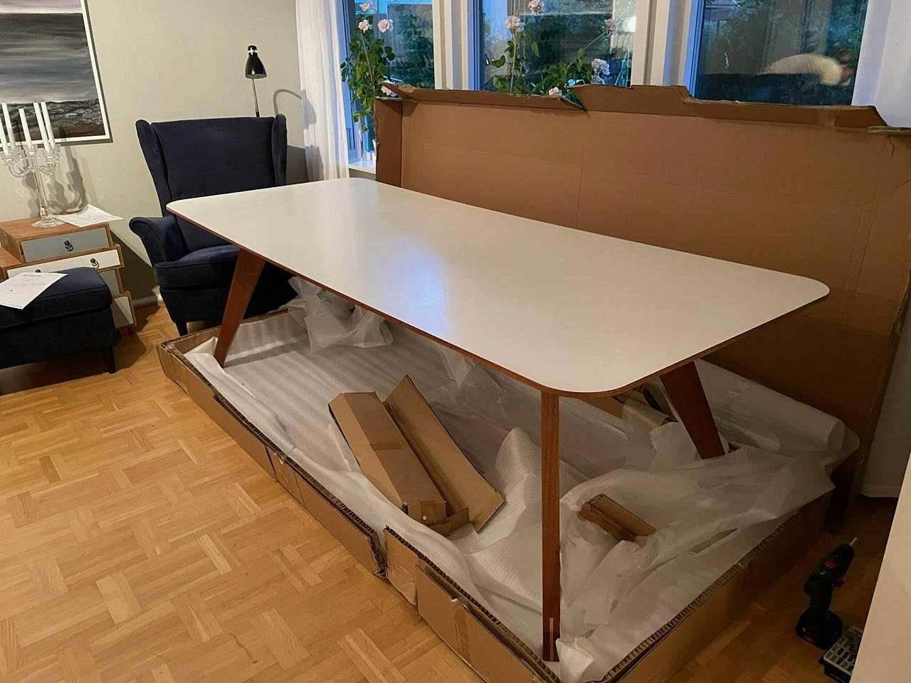 image of Matbord från Boolia - 