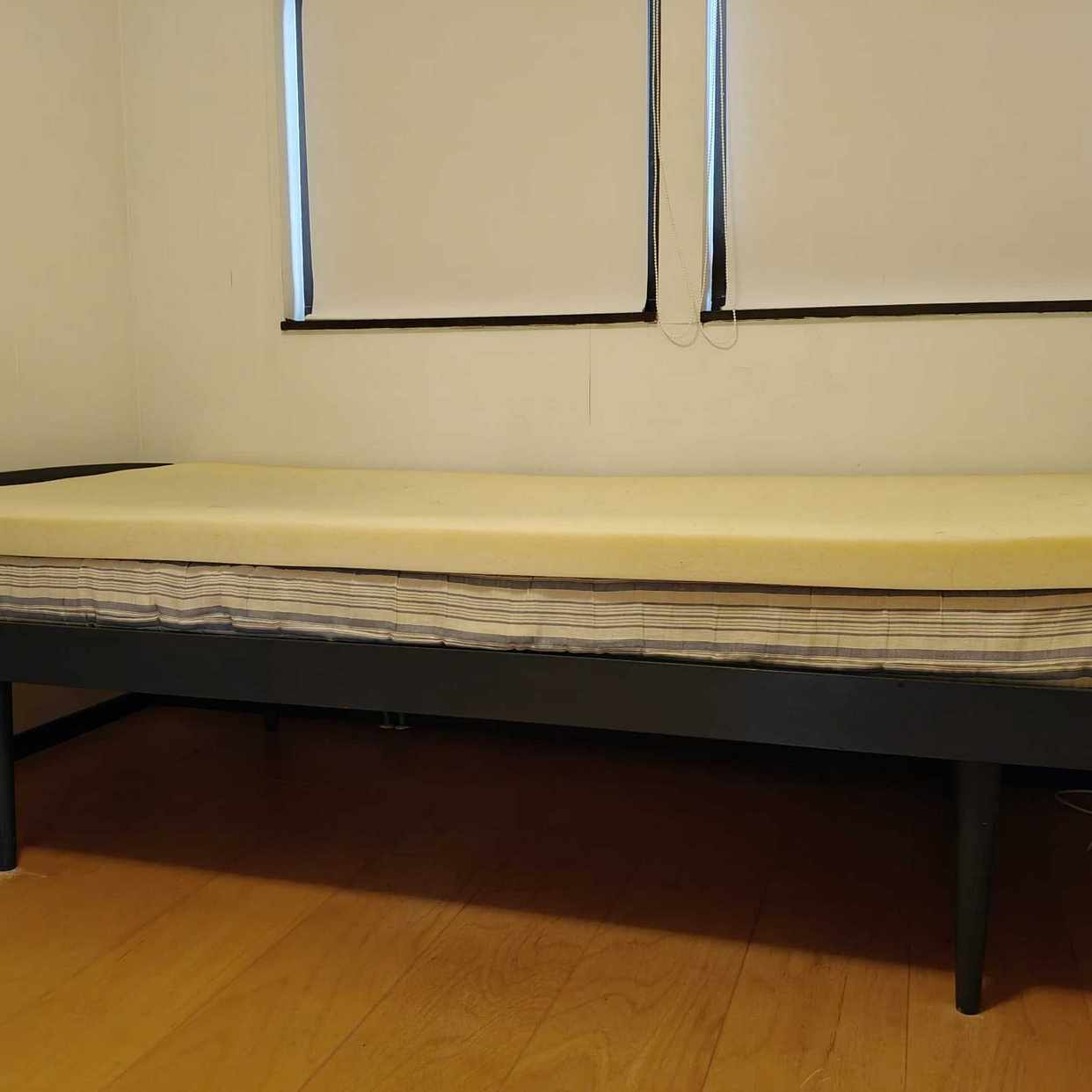 image of Soffa, skåp, säng - Huddinge