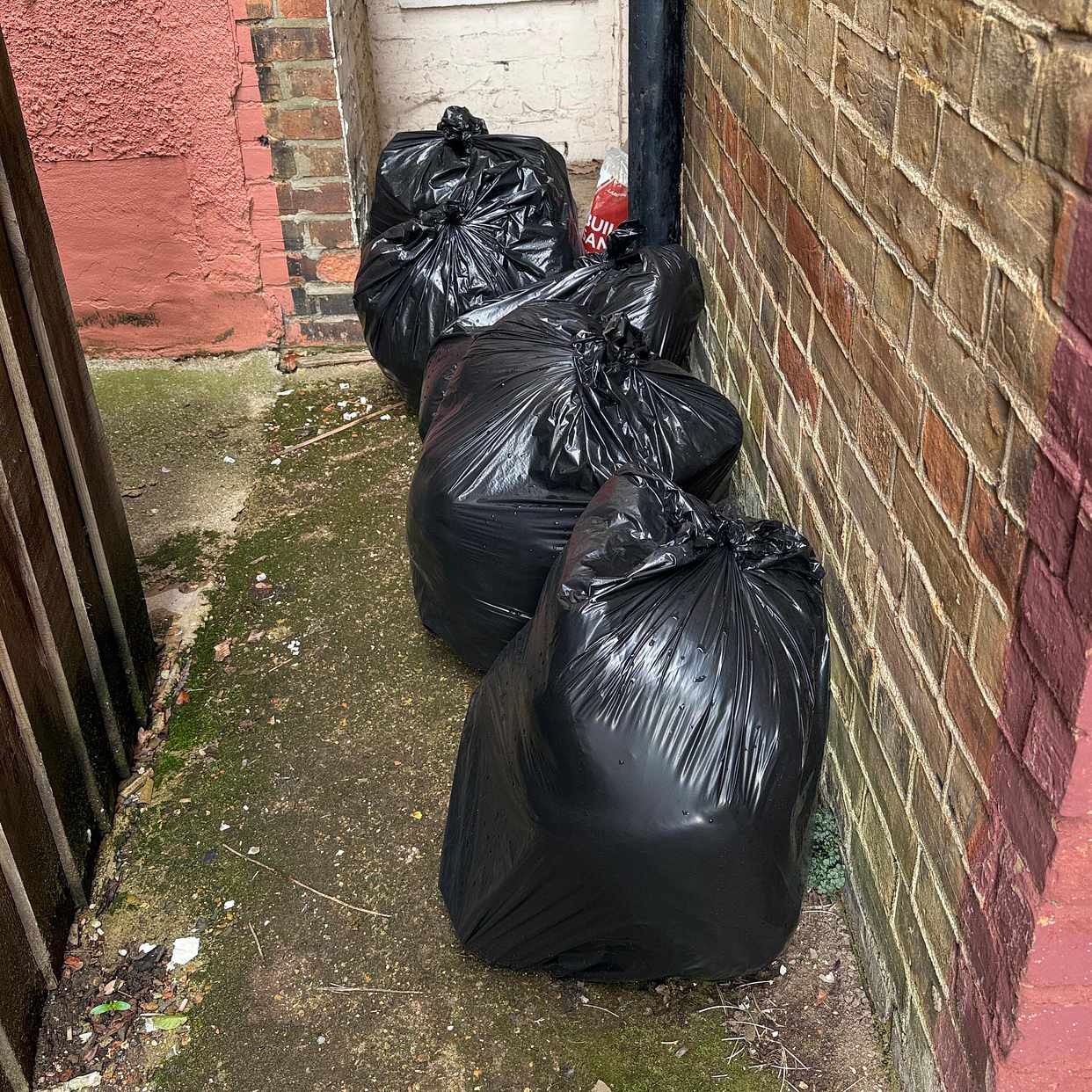 image of Collection of 5 black bag - London