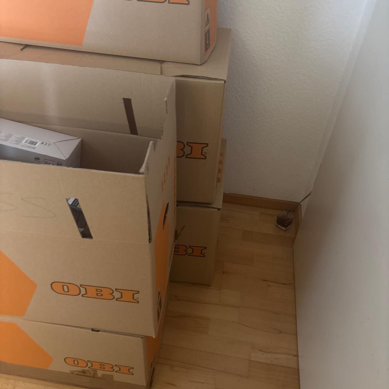 image of Boxes and some few bags - 
