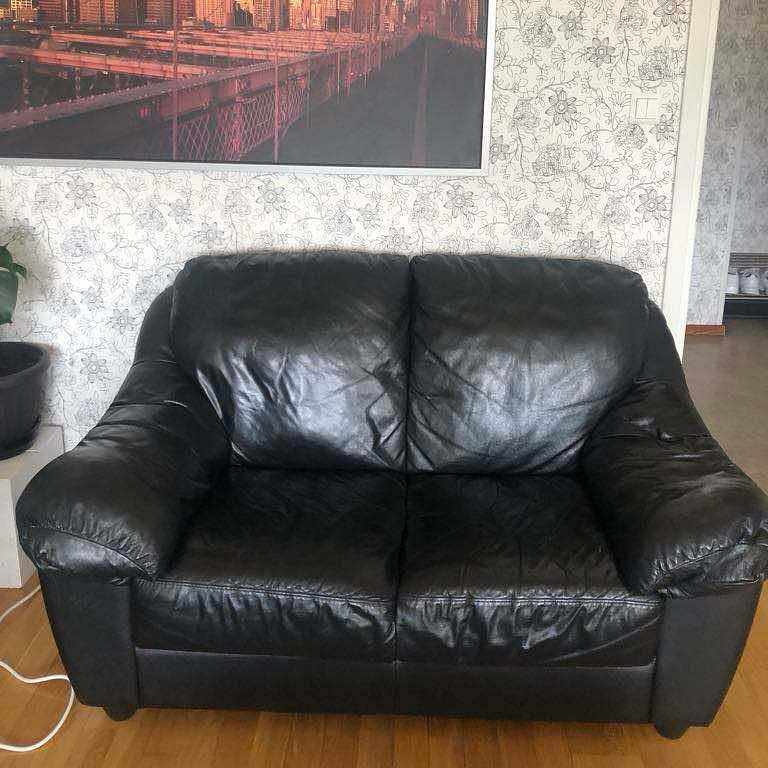 image of Svart lädersoffa set - Västerhaninge