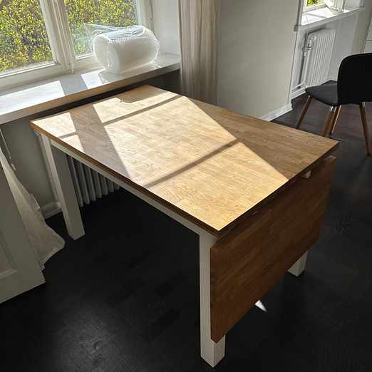 image of IKEA bord - Stockholm