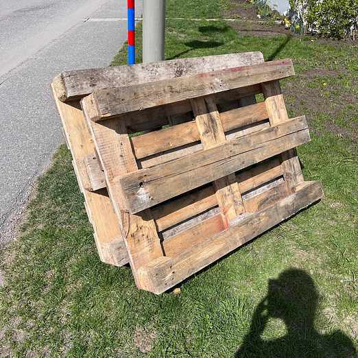 image of Två lastpallar - Bromma