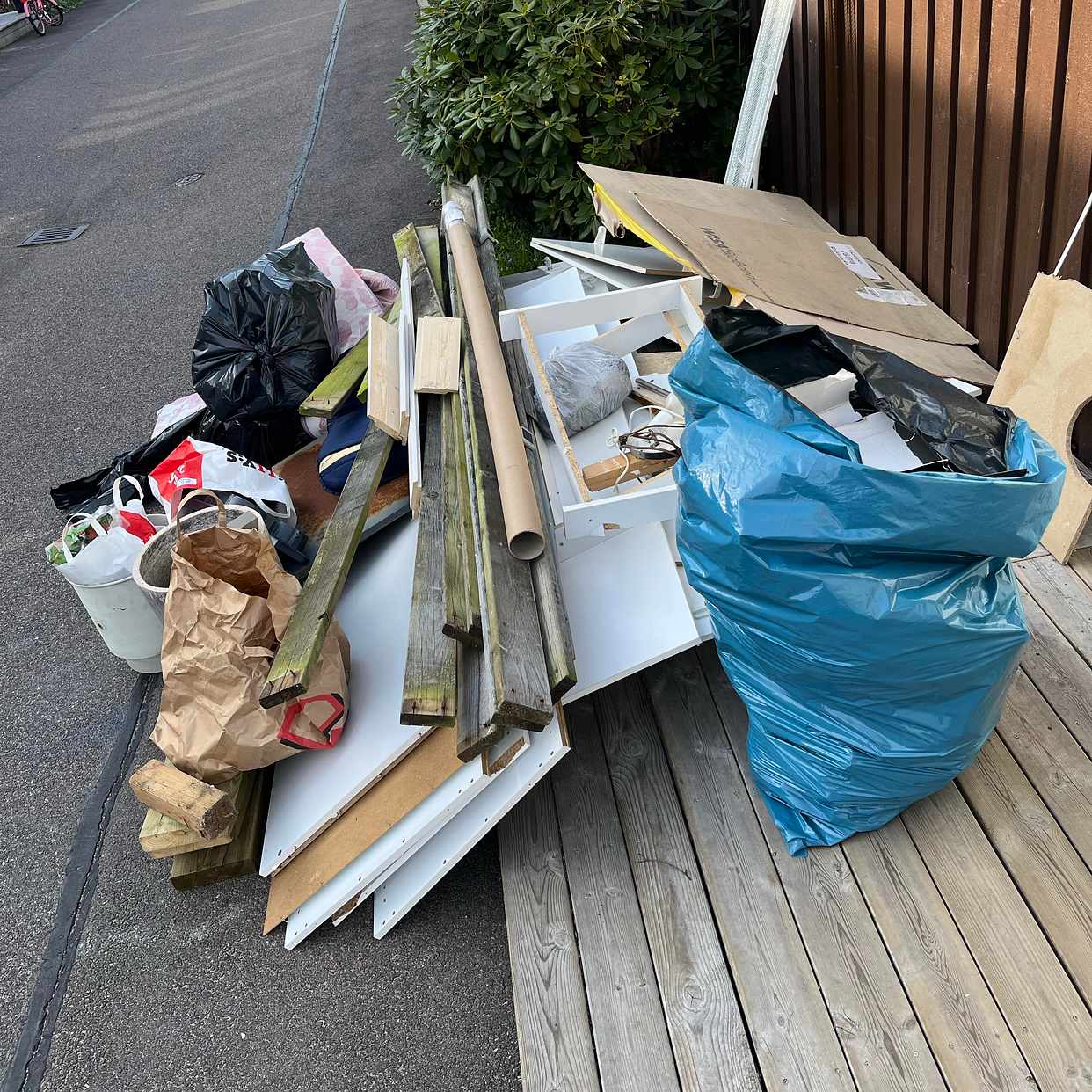 image of Upphämning blandat avfall - Västra Frölunda