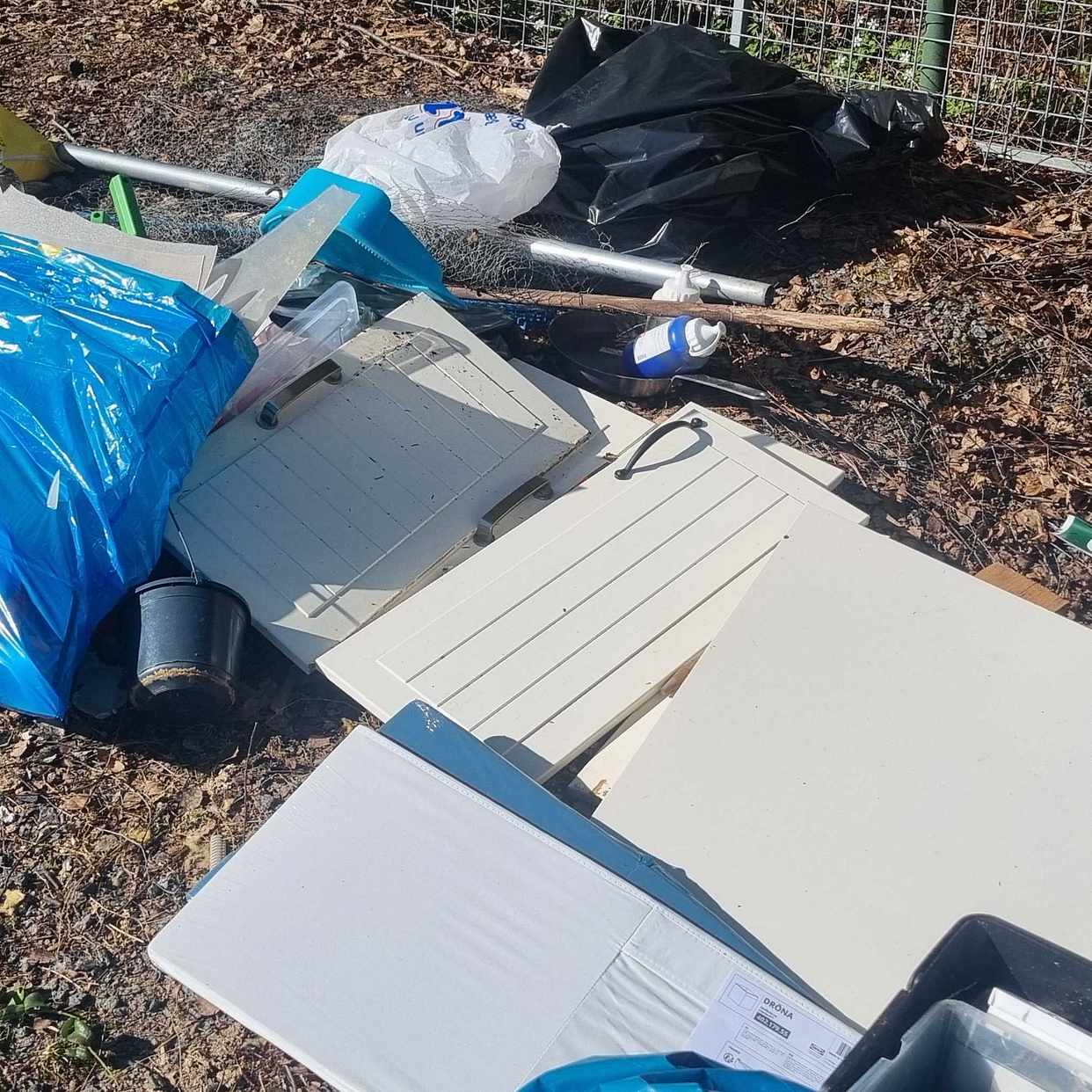 image of Mixed waste to recycle - Huddinge