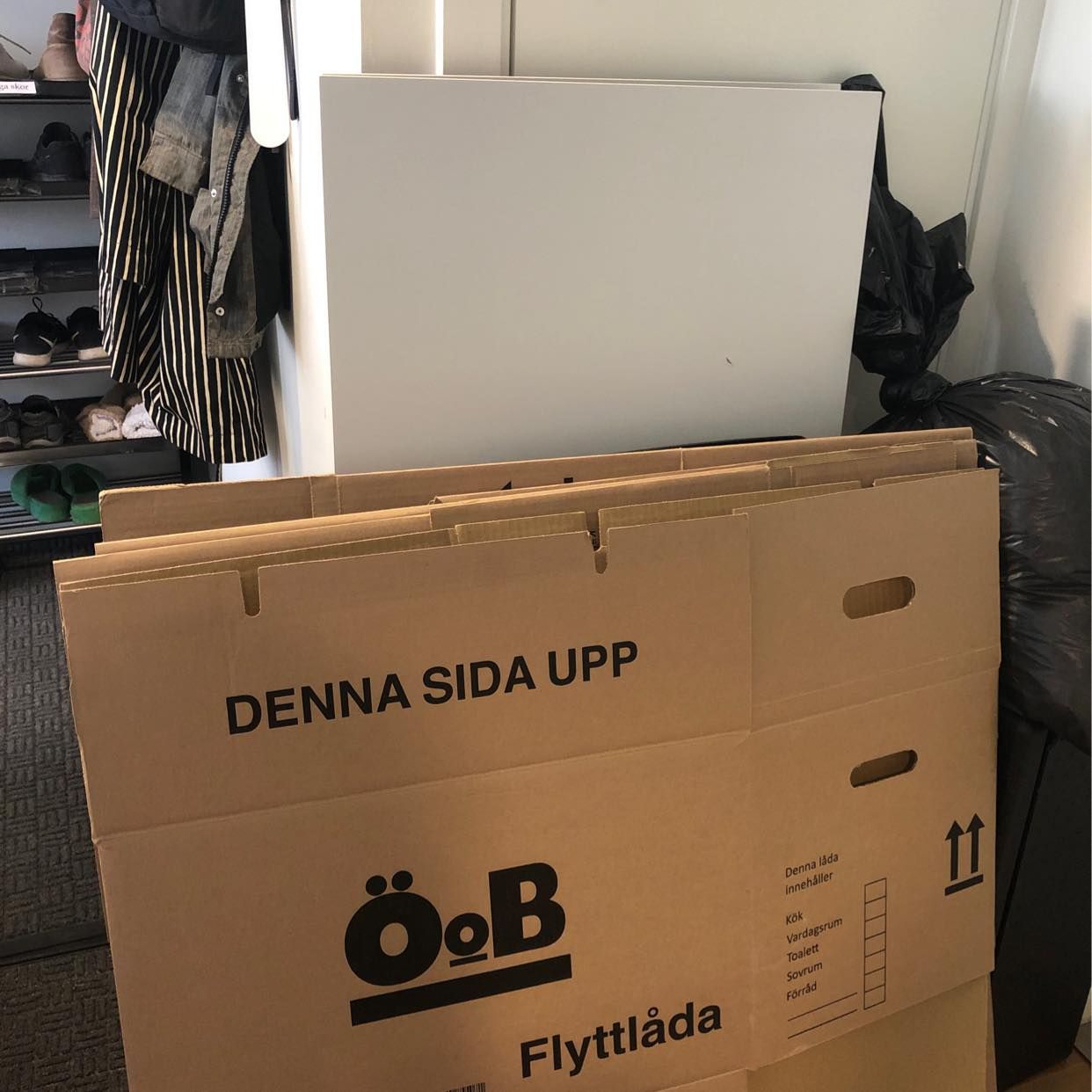 image of Flytta mindre kontorsaker - 
