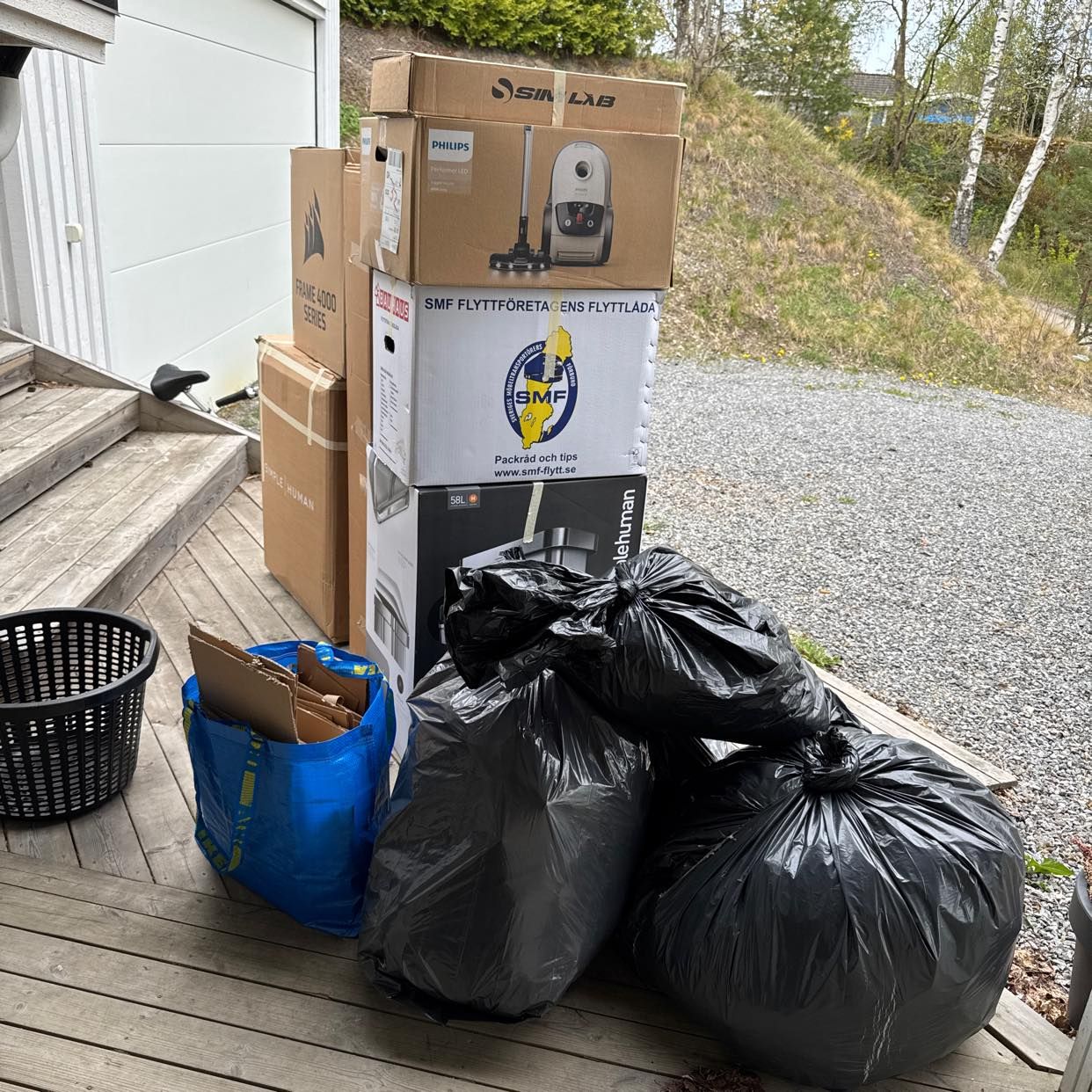 image of Kartong och plast - Huddinge