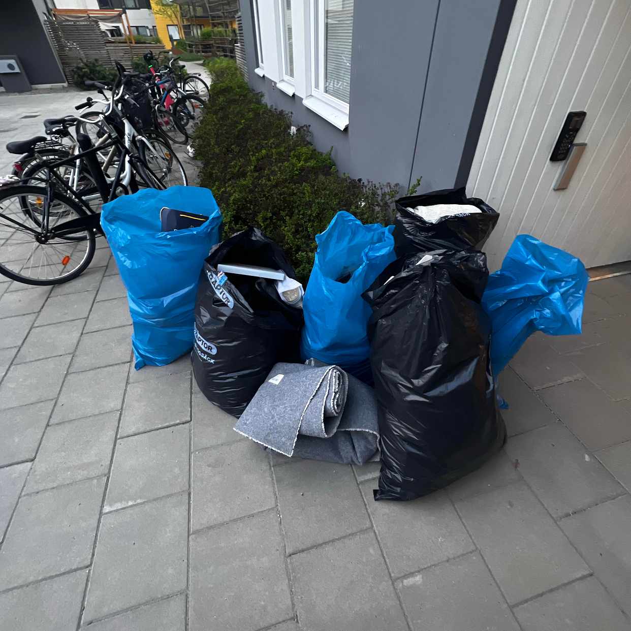 image of Skräp - Sundbyberg
