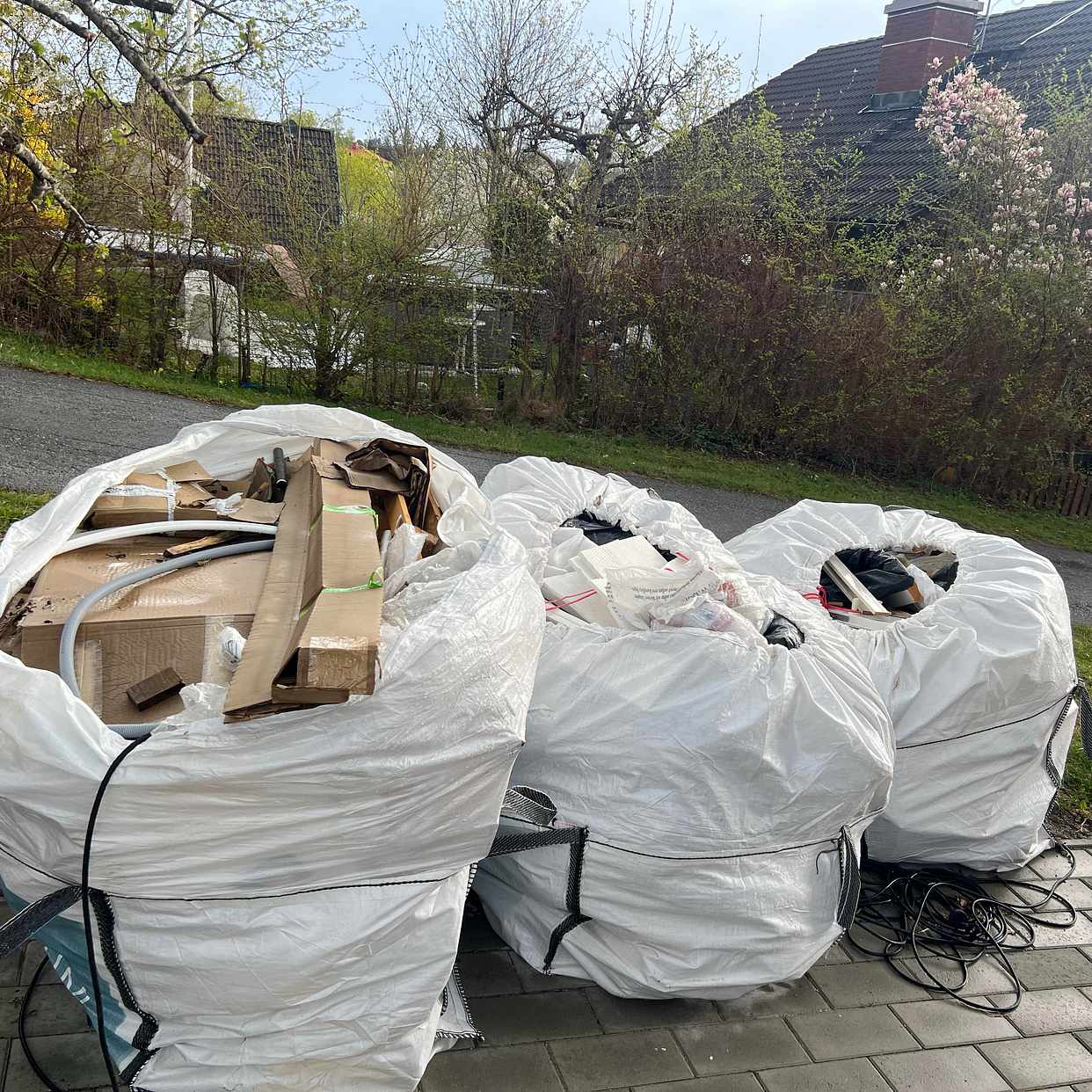 image of Mixed waste-Large 3 bags - Huddinge Sankt Mikaels