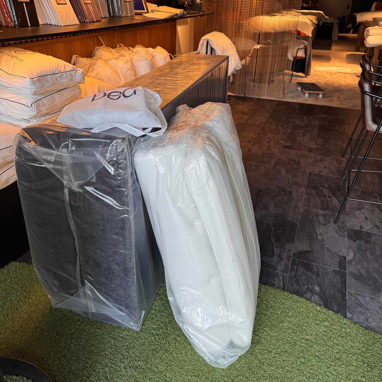 image of Leverera en ställbar säng - 