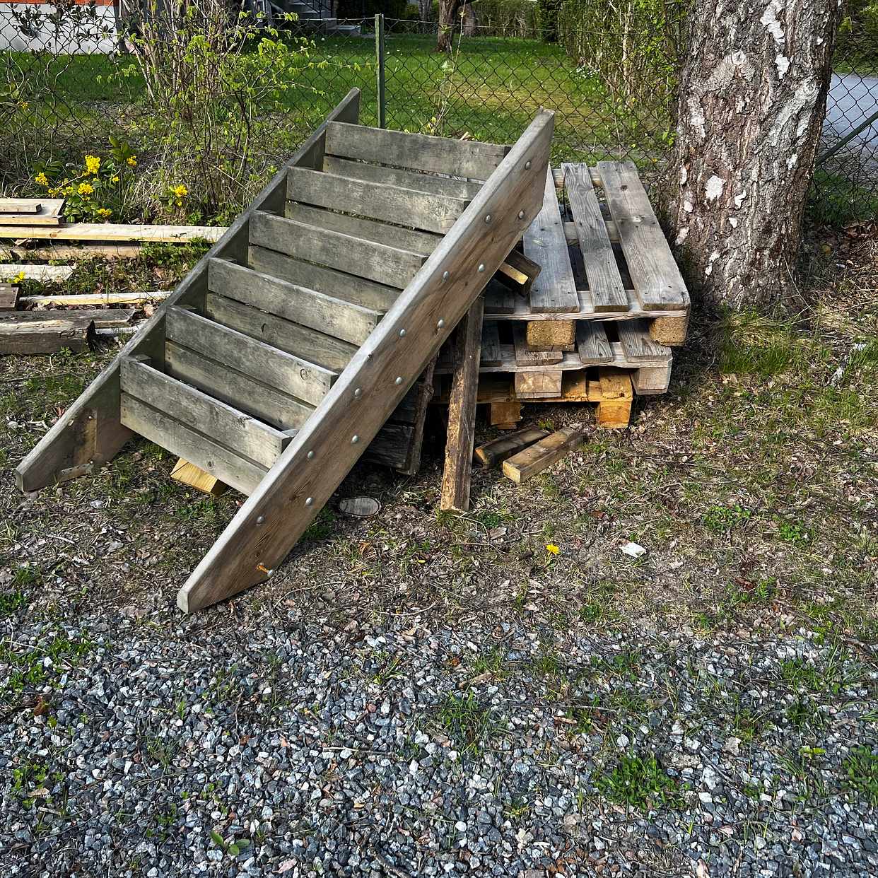 image of Lastpallar skåpstommar mm - Huddinge