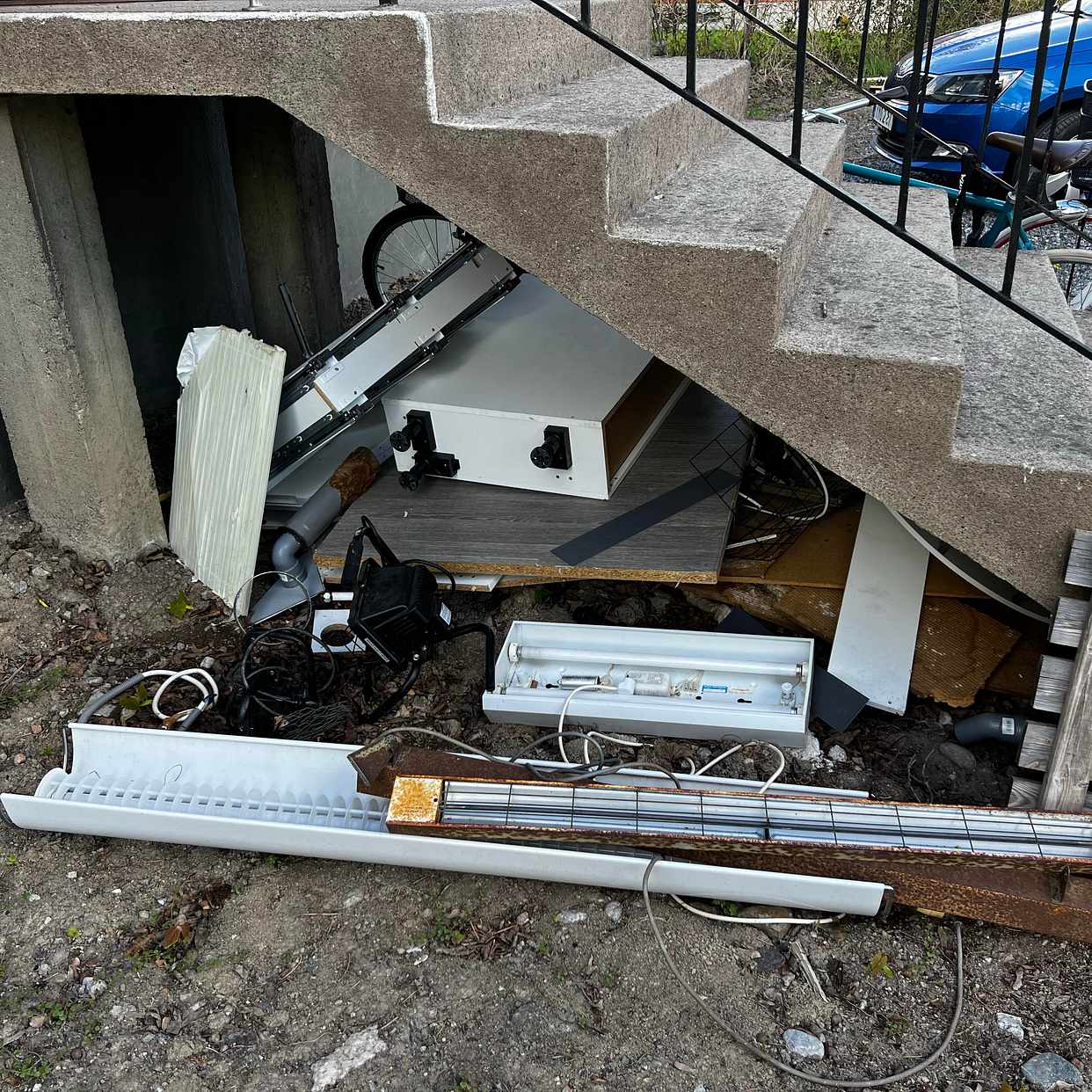 image of Lastpallar skåpstommar mm - Huddinge