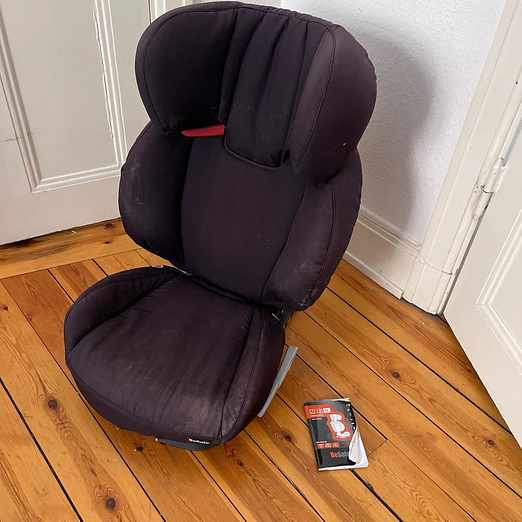image of Used car seat - Norrmalm