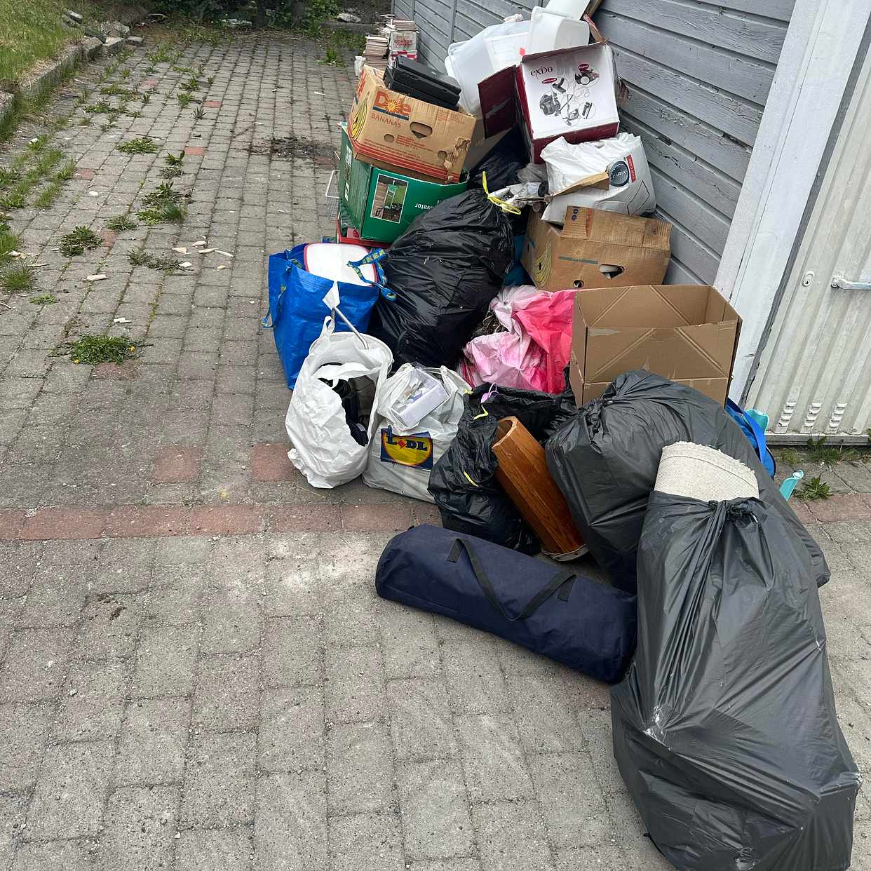 image of Slänga skräp - Spånga