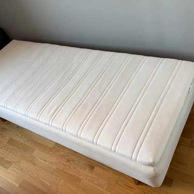 image of Hämtning säng Liljeholmen - 