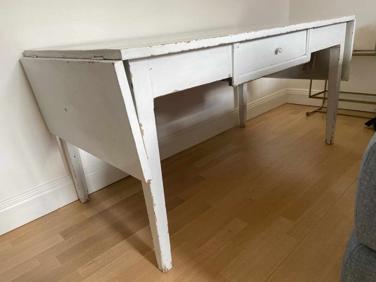 image of tungt skrivbord - 