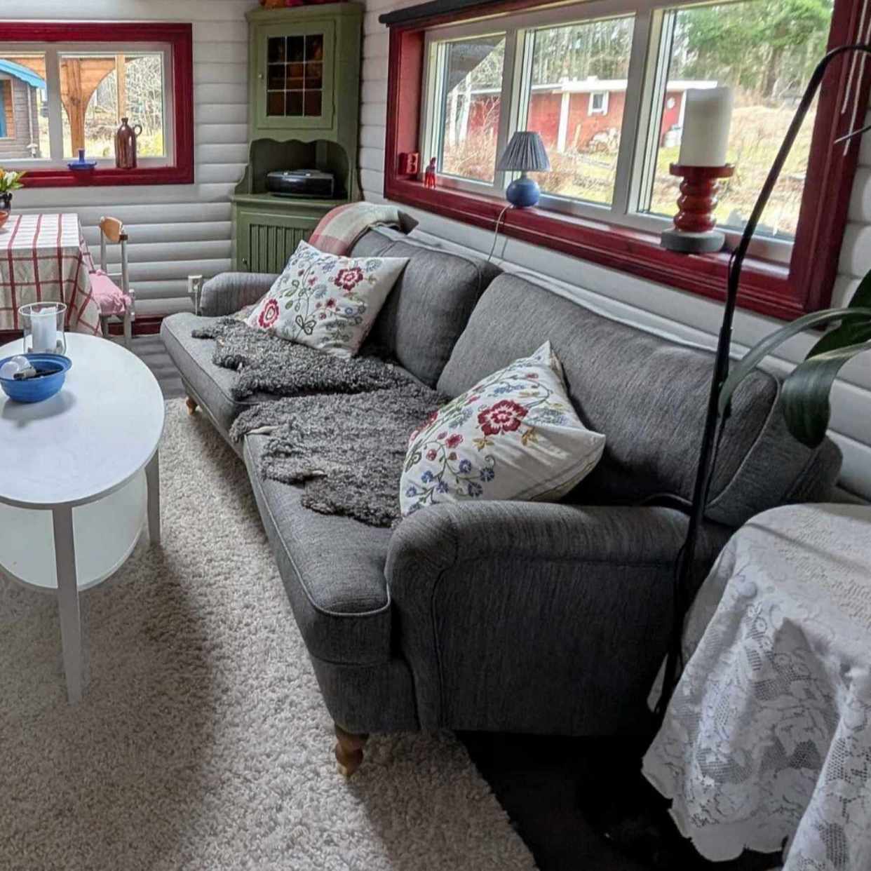 image of Gratis soffa med fotölj - Köping
