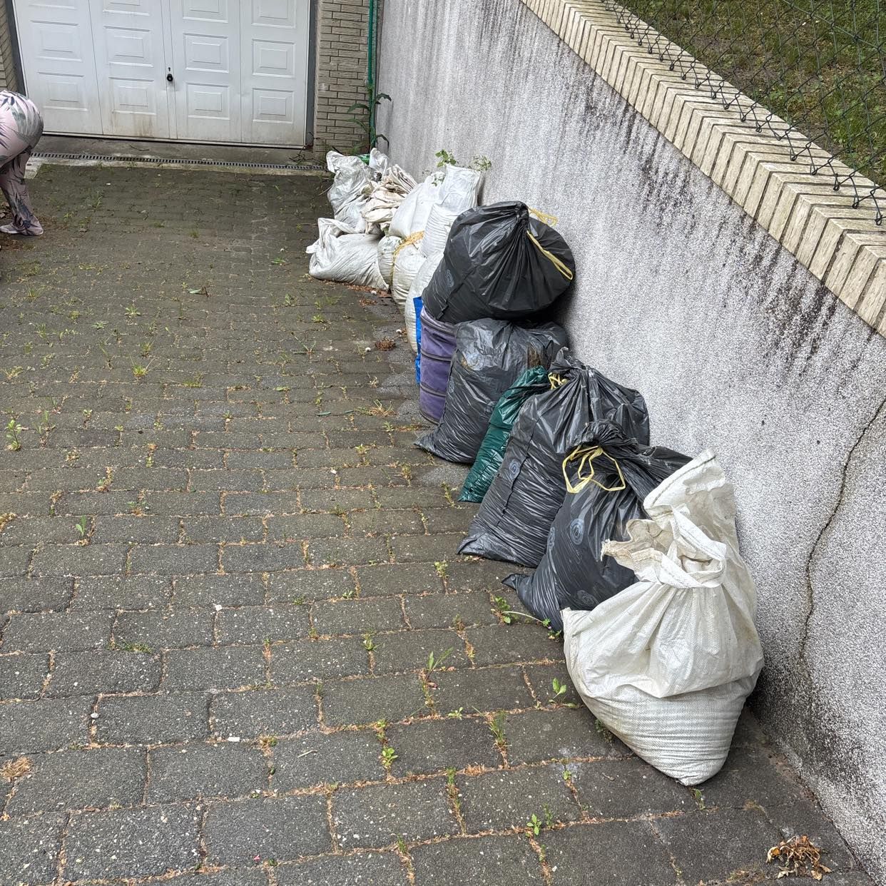 image of Garden waste removal - Mahlow