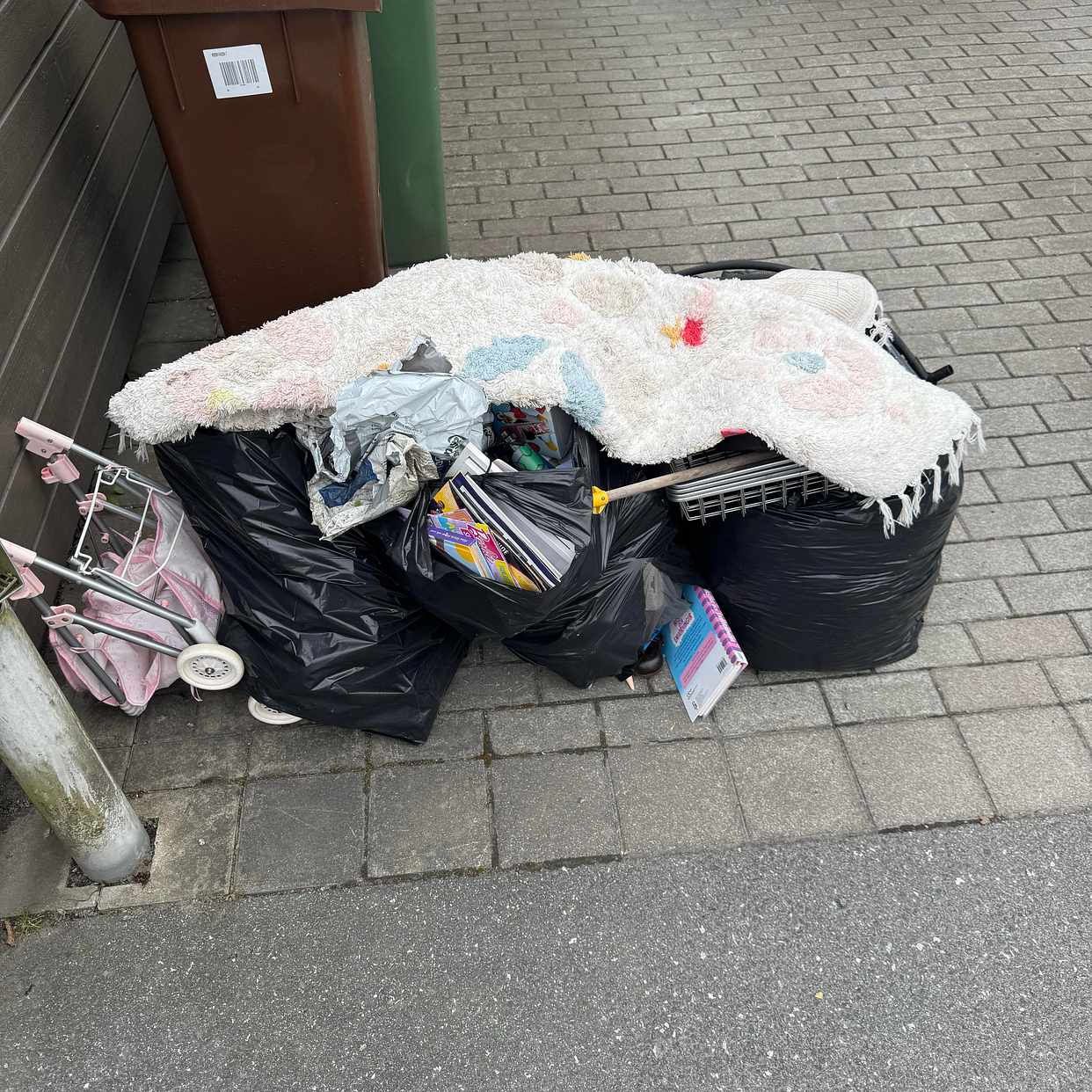 image of Blandat - återvinning - Sollentuna