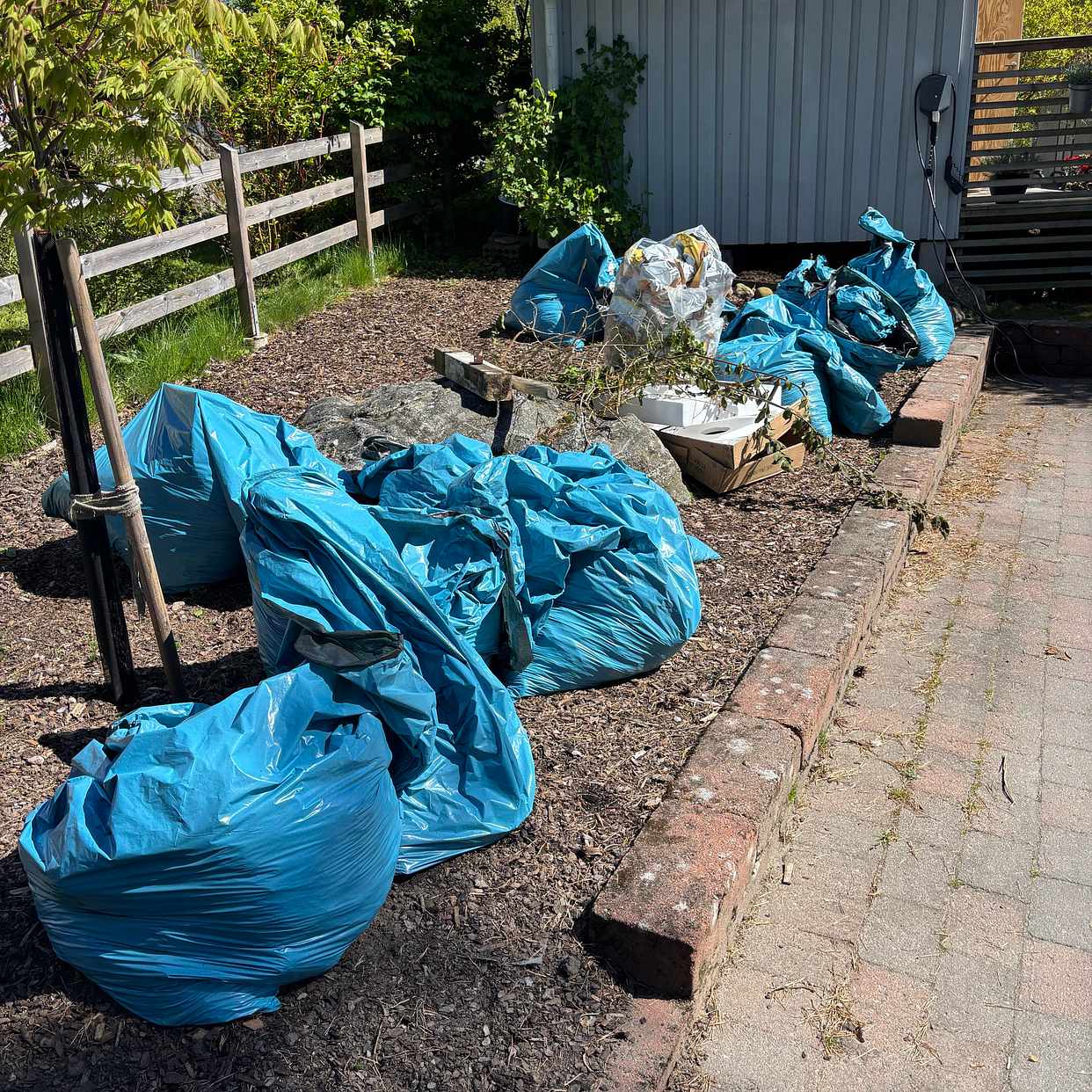 image of Trädgårdsavfall - Pixbo