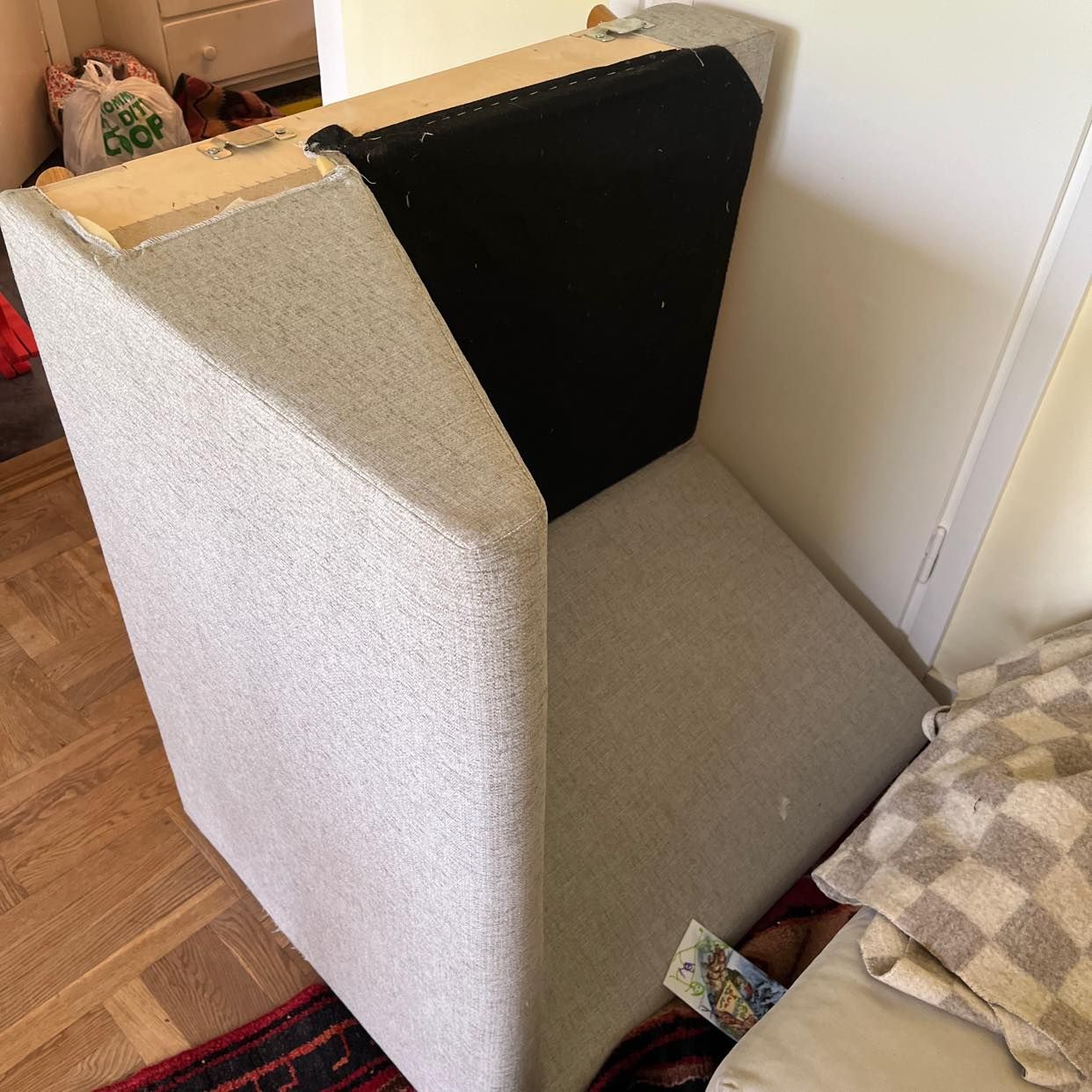 image of Hämta och återvinn soffa - Hägersten