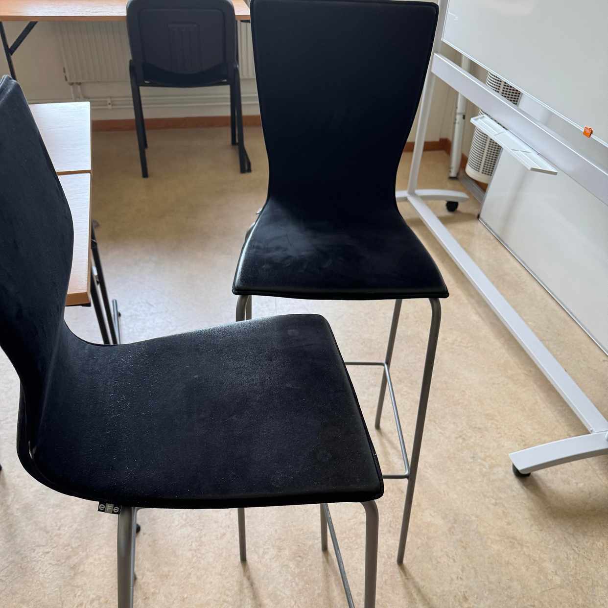 image of Konferensbord, två höga s - 