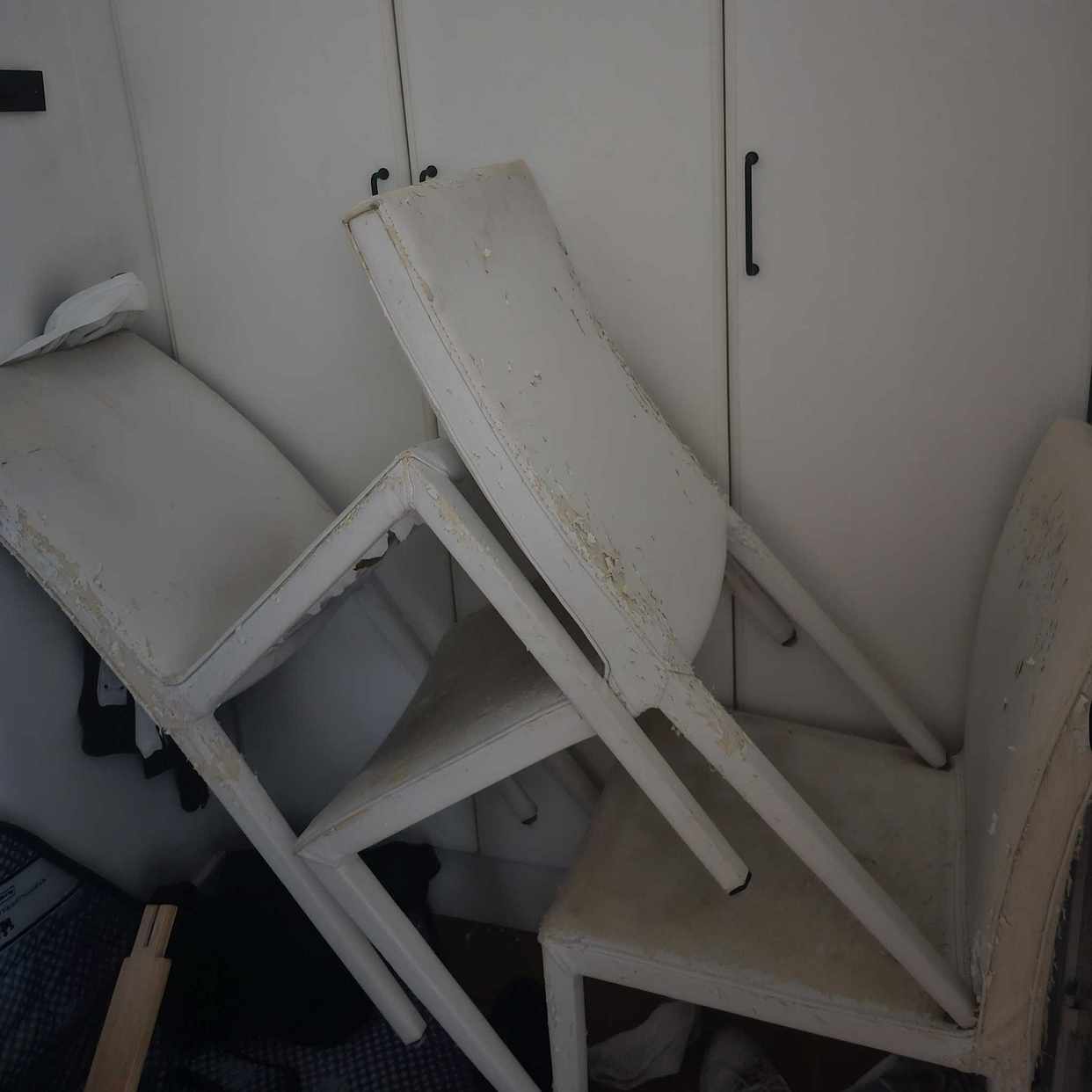 image of Bed (90 cm) and 3 chairs - Bromma