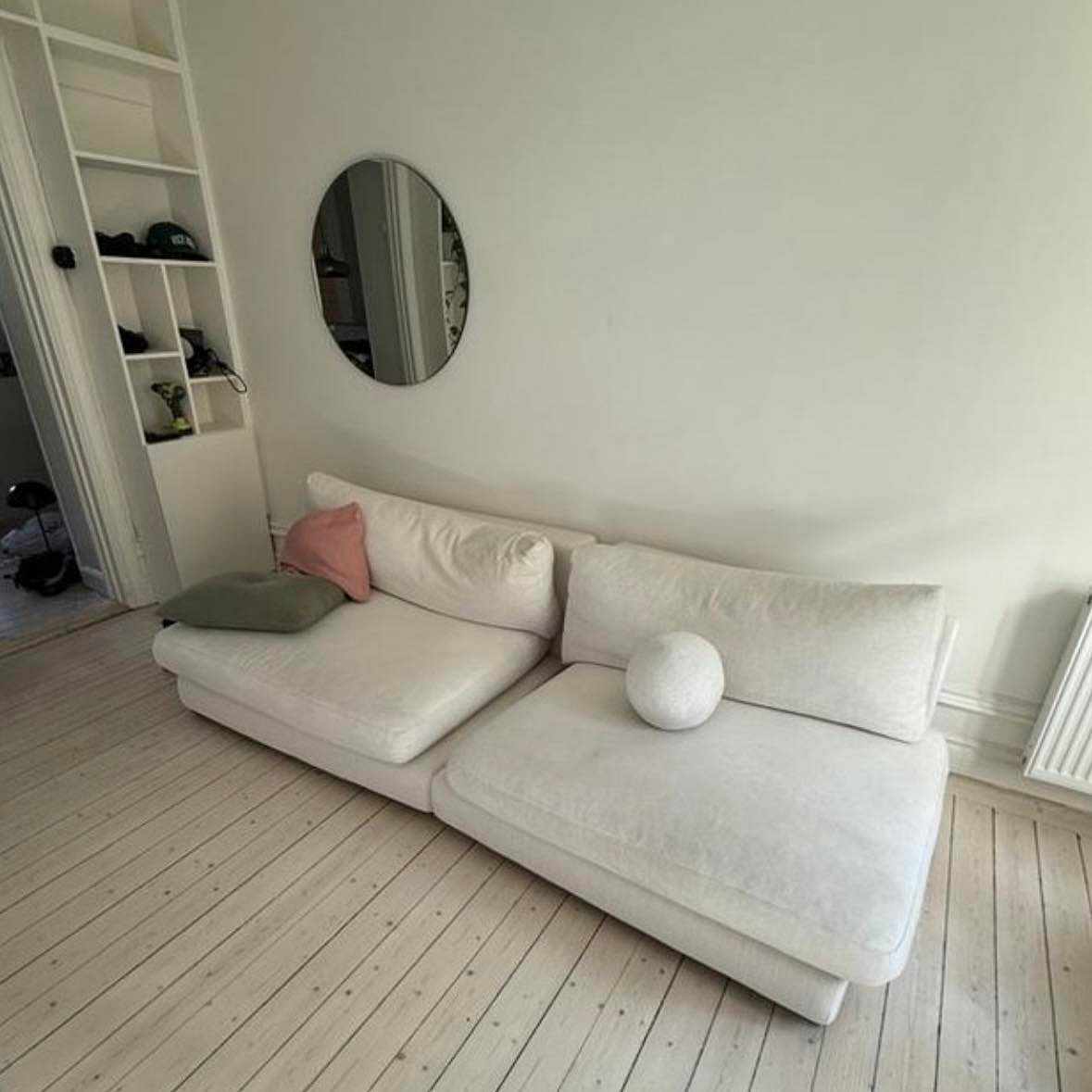 image of En soffa i två delar - 