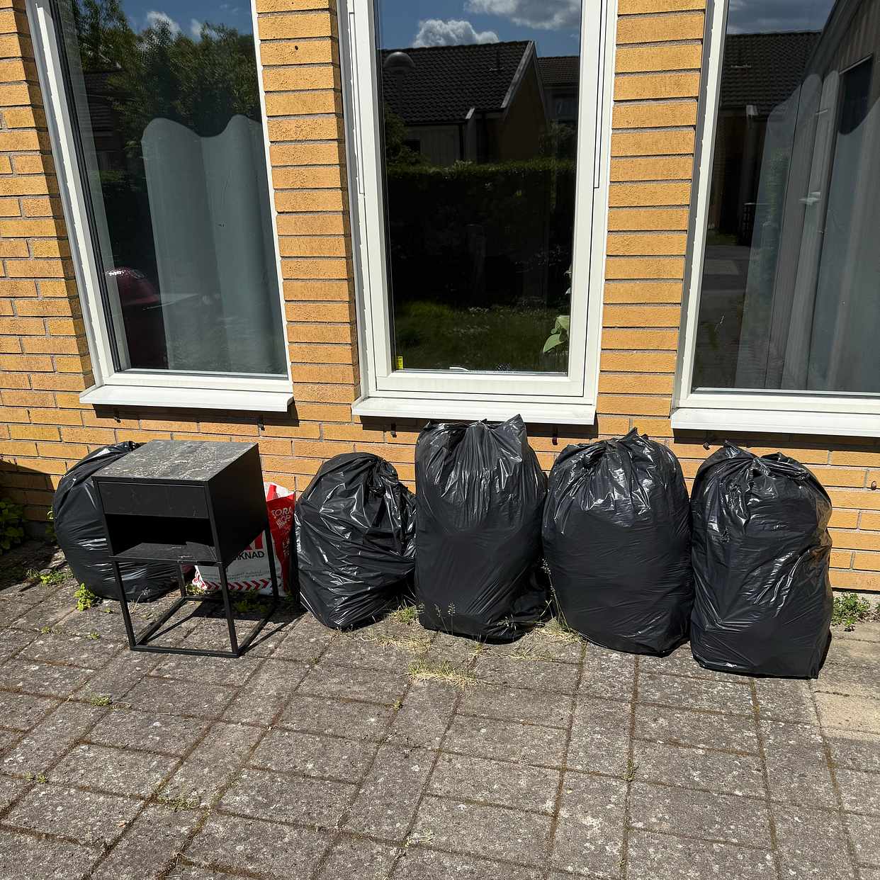 image of Kläder och osorterat. - Käglinge