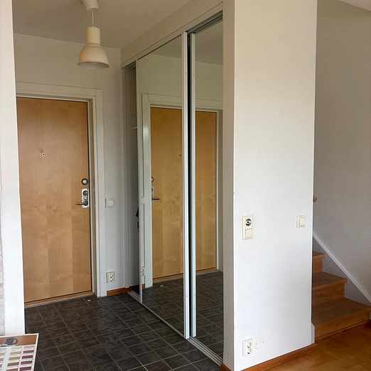 image of Garderob med skjutdörrar - Nacka