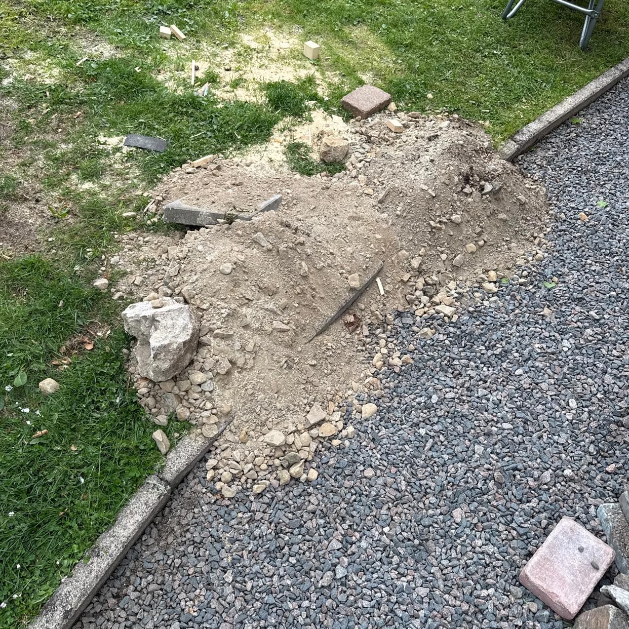 image of Osorterade säckar + jord - Växjö