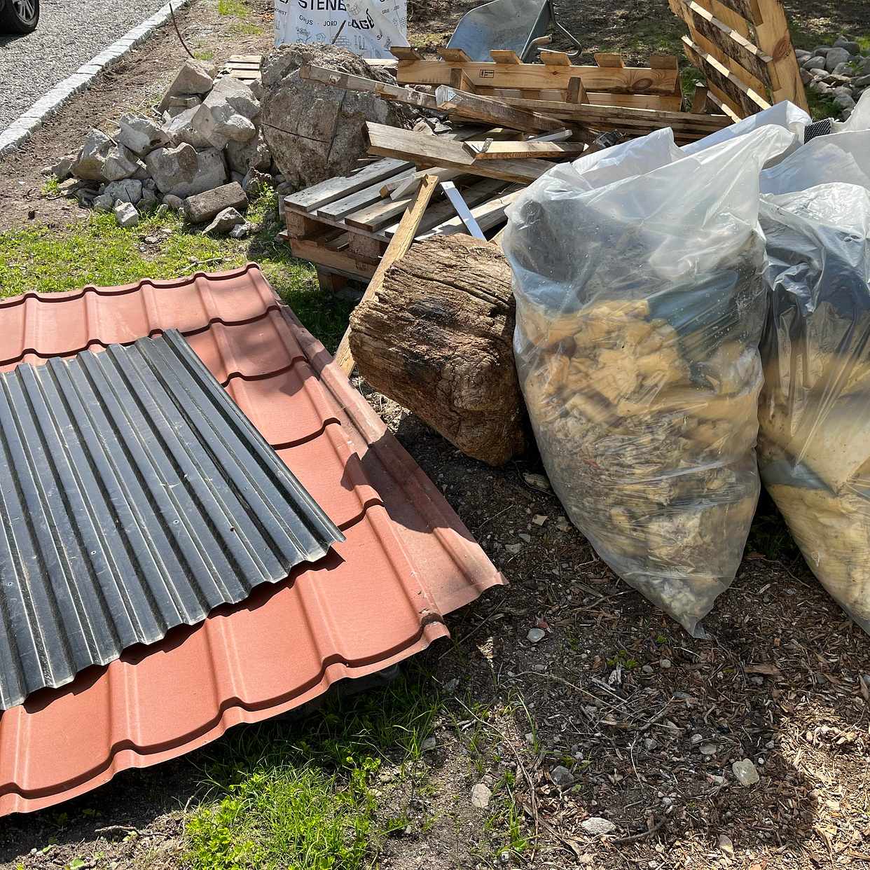 image of Bortforsling av avfall - Täby