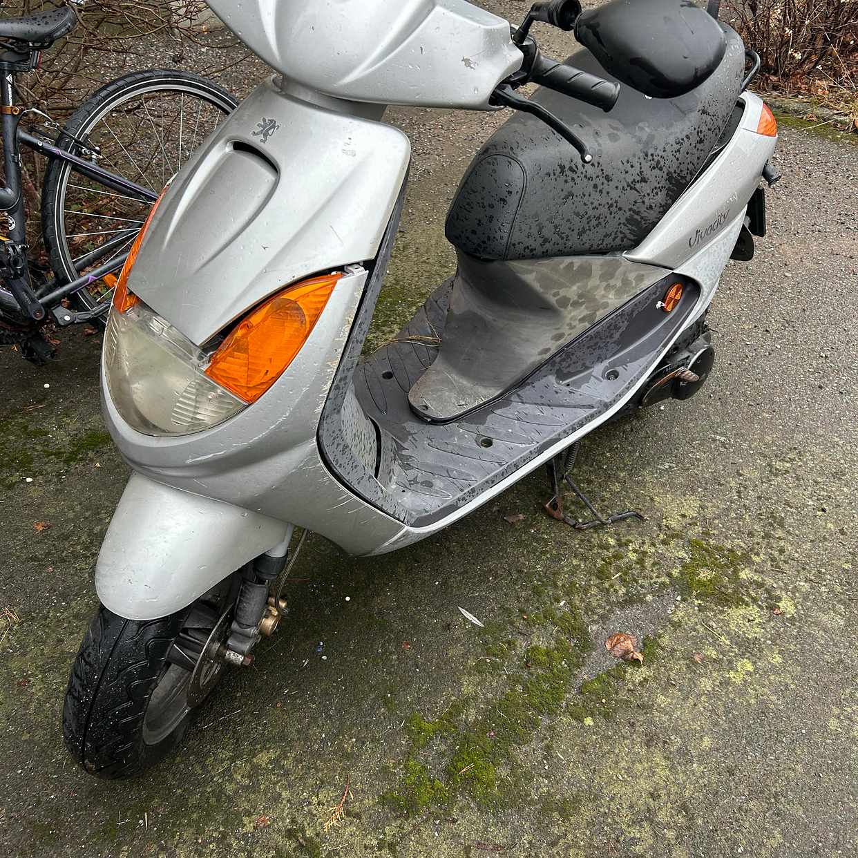 image of Hämta moped - 