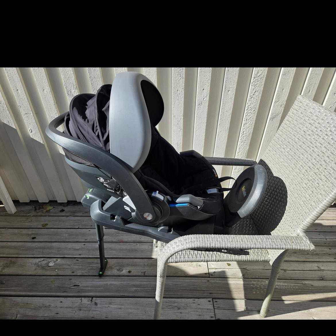 image of Hämta två bilbarnstolar - 